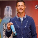 cristiano-presents-soccerade-1