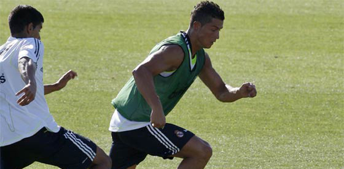 New Video : Cristiano Ronaldo First Day in Training With Real Madrid ( 27 July 2010)