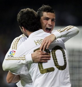 Cristiano Ronaldo, Gonzalo Higuain Cristiano Ronaldo, Gonzalo Higuain
